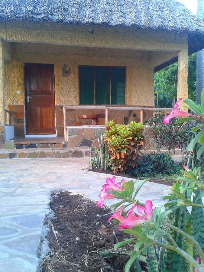 Lodge Mango Kenya